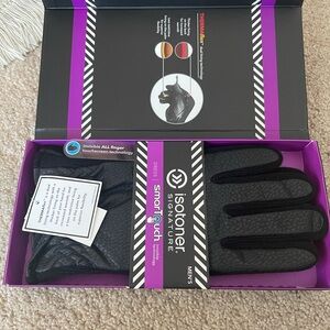 Isotoner Signature Black SmartTouch Gloves